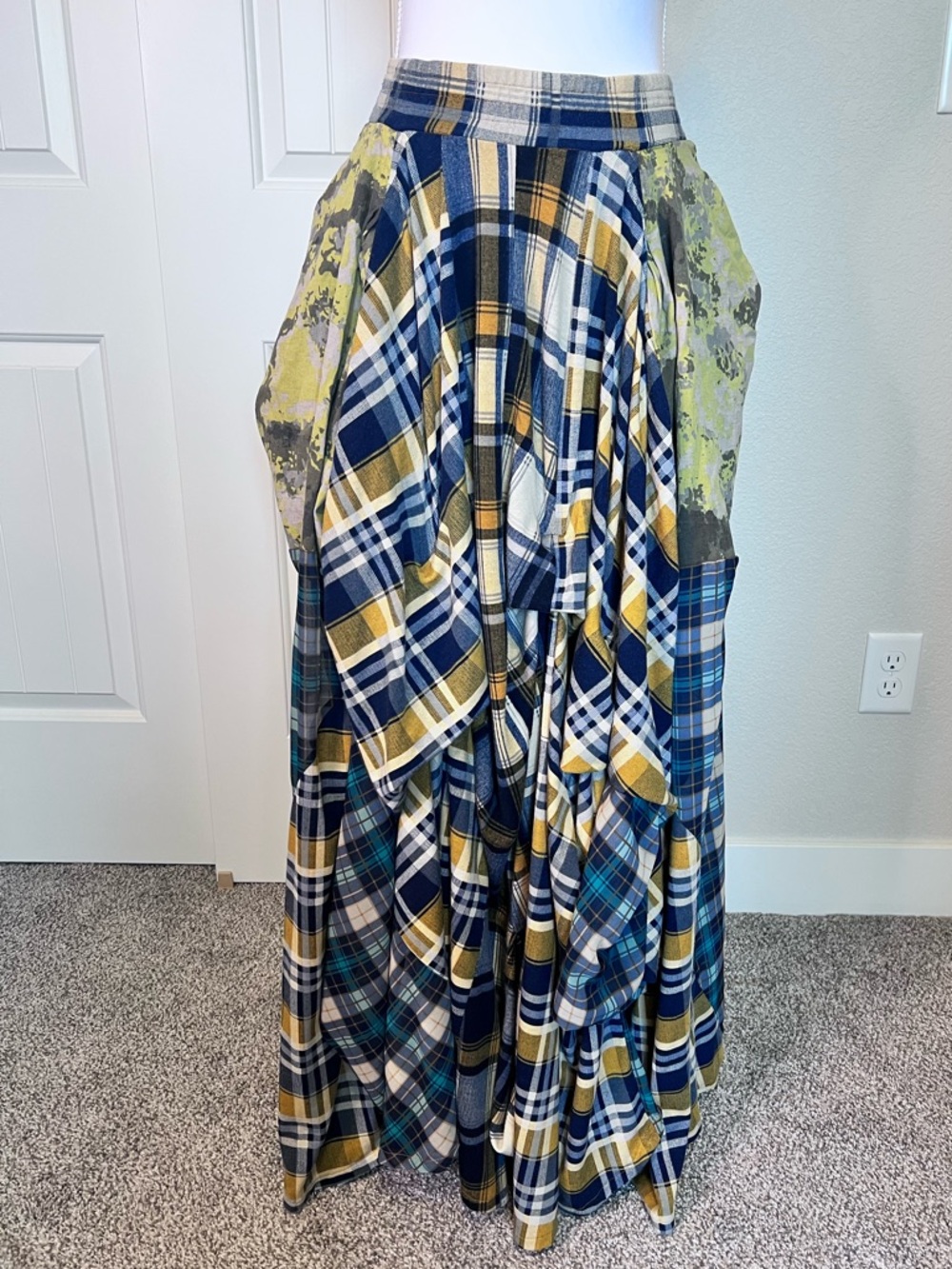 TOV Noir The Damsel's Yellow Plaid Flowing Maxi Skirt Pockets!! Sz EU42 US10 - Picture 2 of 16